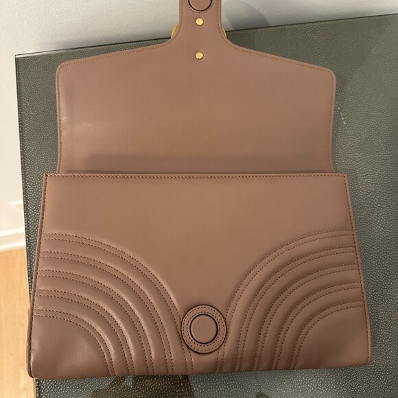 Gucci Marmont Flap Clutch - Picture 3 of 7